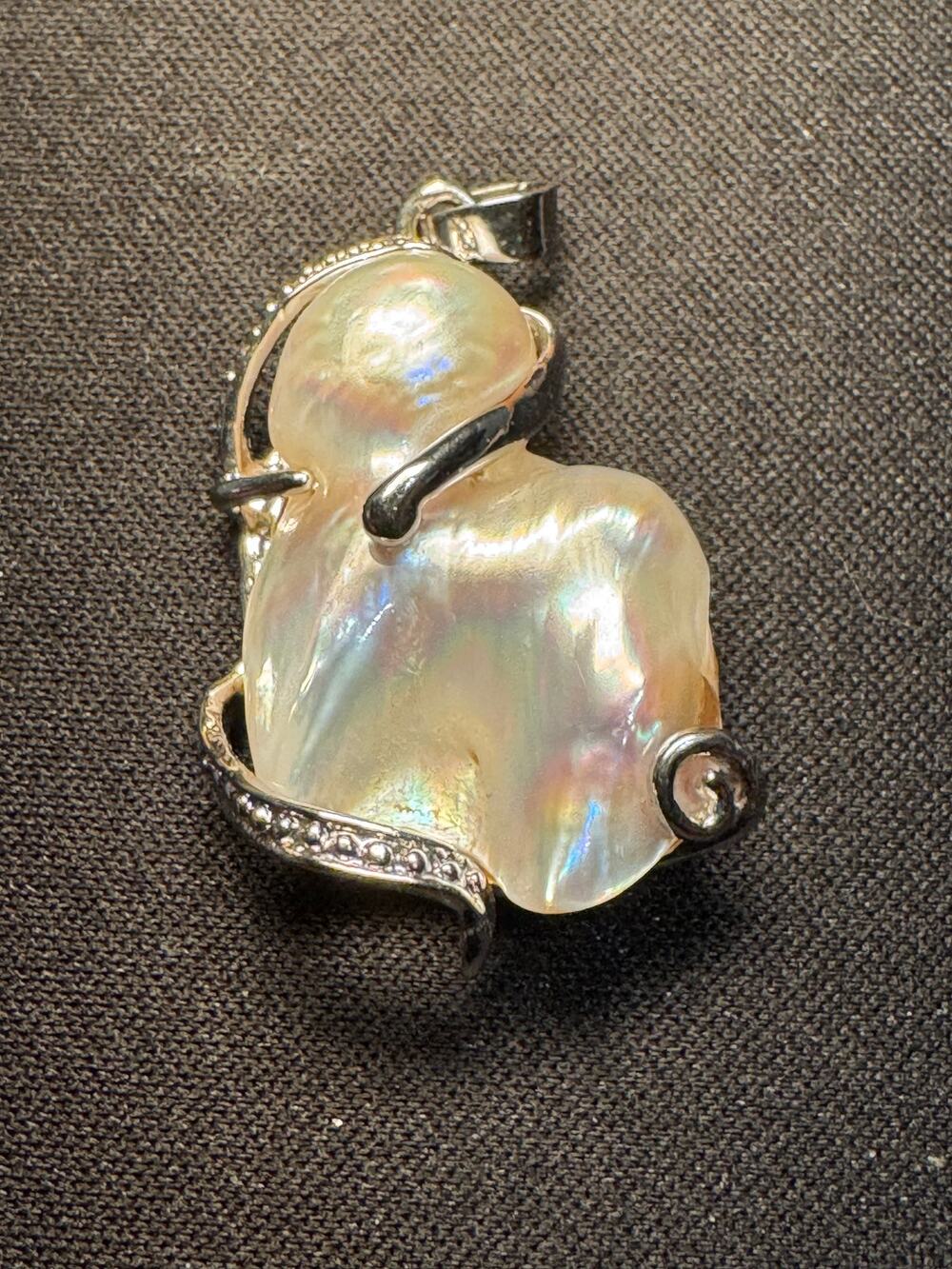 925 Sterling Silver Baroque Beach Pendant